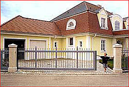 Schiebetor aus Metall